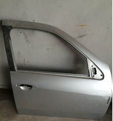Fluence çıkma yedek parça_Sağ ön kapı